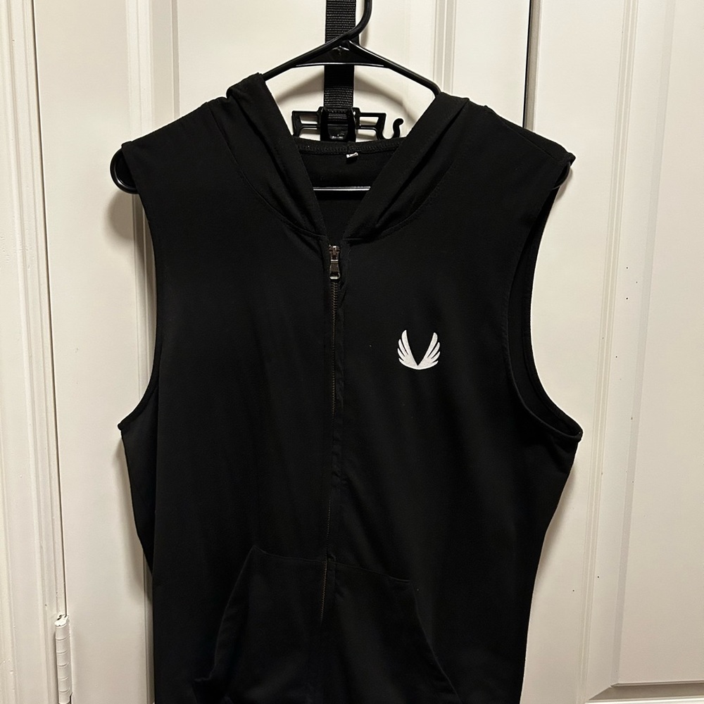 Men’s Sleeveless Workout Hoodie